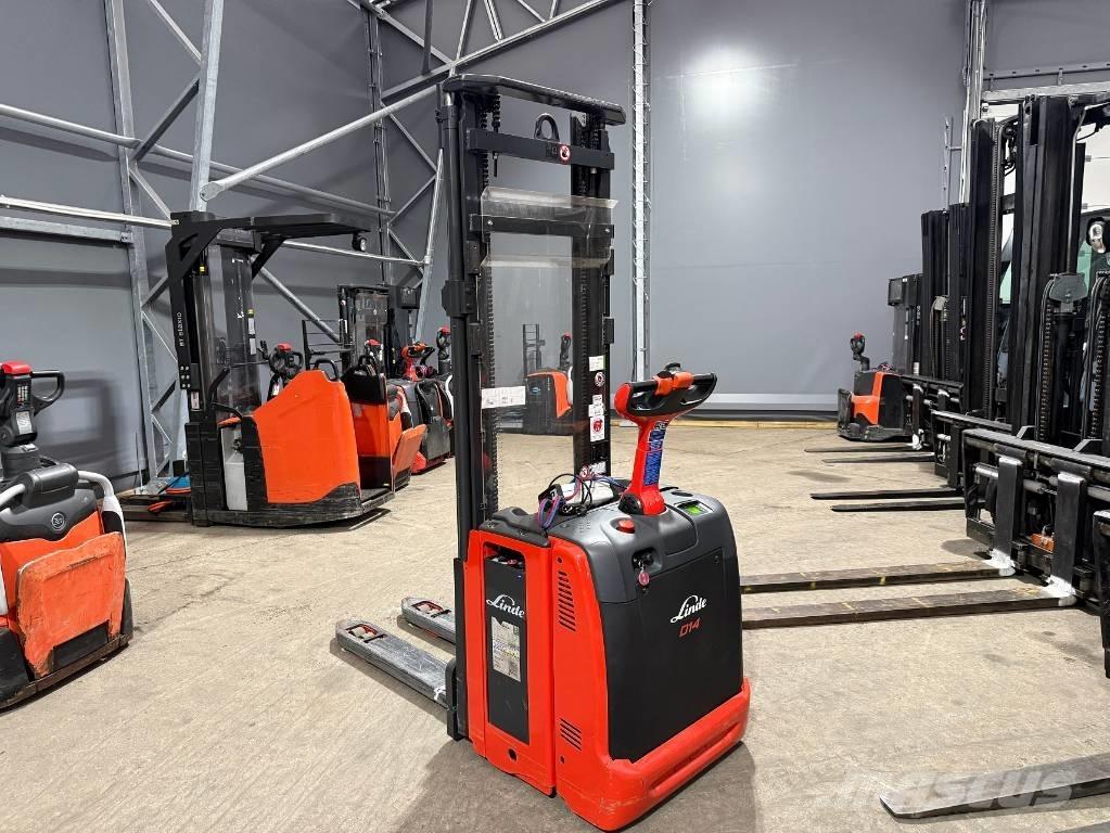 Linde D 14 شاحنات مناولة ذاتية الدفع