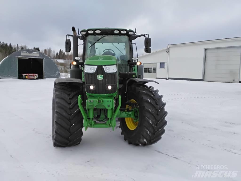 John Deere 6195 R الجرارات