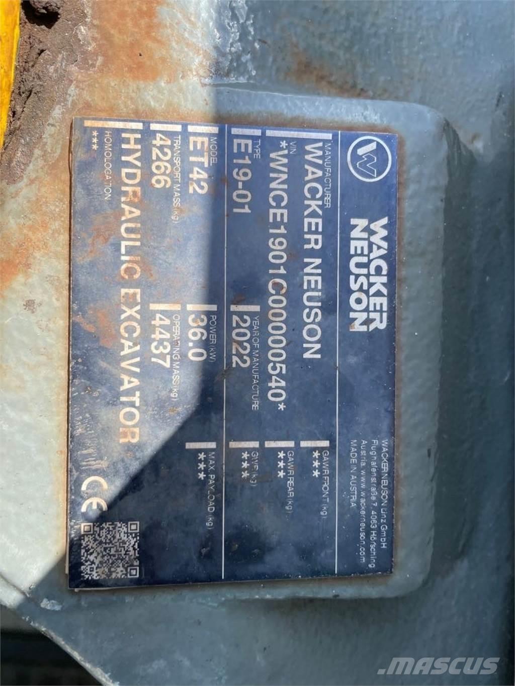 Wacker Neuson ET42 حفارات زحافة