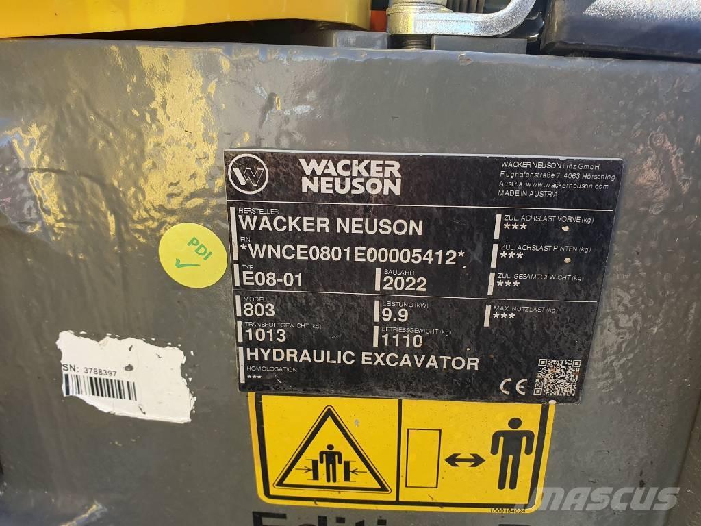Wacker Neuson 803 حفارات زحافة