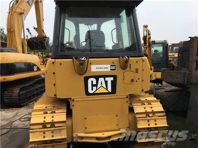 CAT D5K بلدوزرات مجنزرة