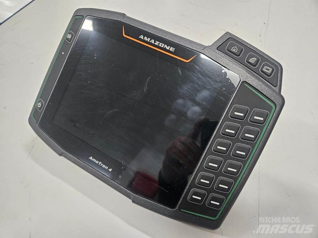 Amazone ZA-V 3200 معدات فرد المواد المعدنية