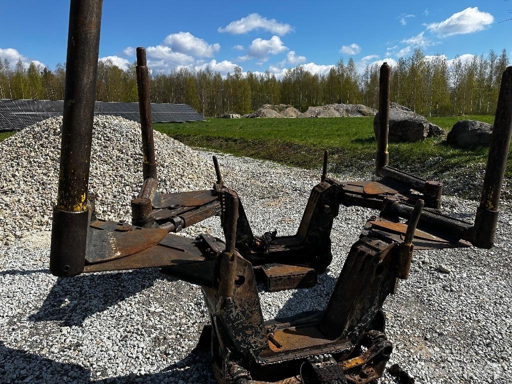 John Deere 1910 E الشاسيه والتعليق