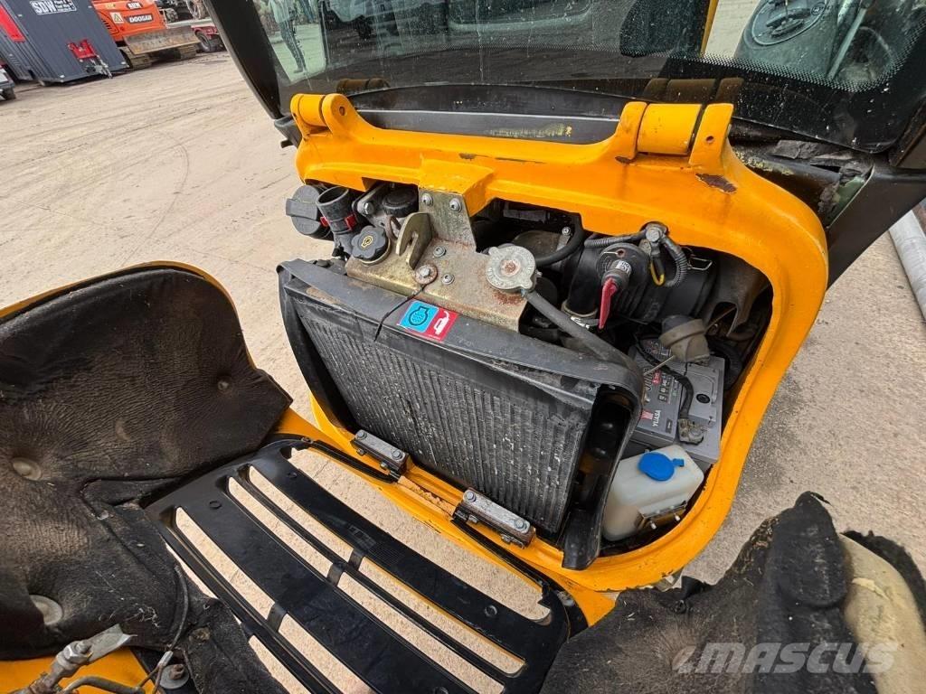 JCB 8016 حفارات صغيرة أقل من 7 طن (حفارات صغيرة)