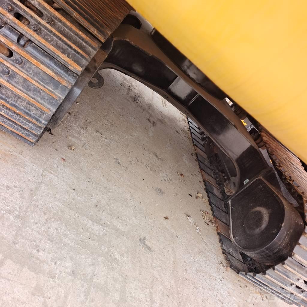 CAT 320GC حفارات زحافة
