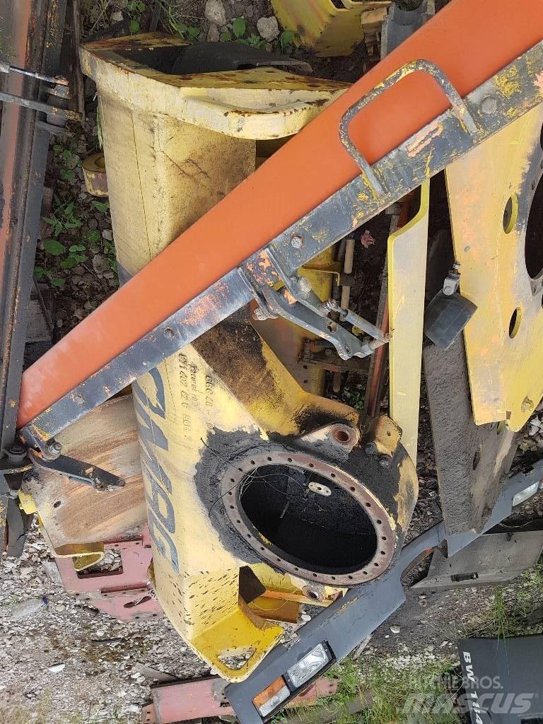 Bomag BW 184 AD الشاسيه والتعليق