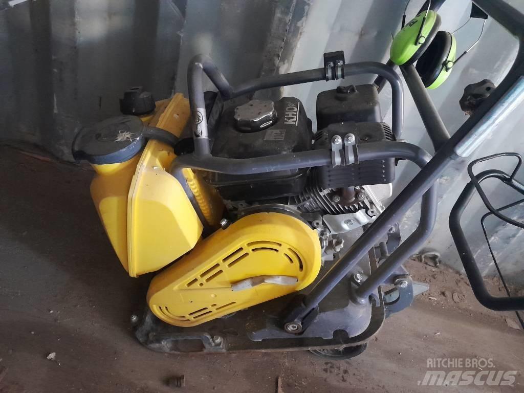 Atlas Copco LF 75 دكاكات أفقية