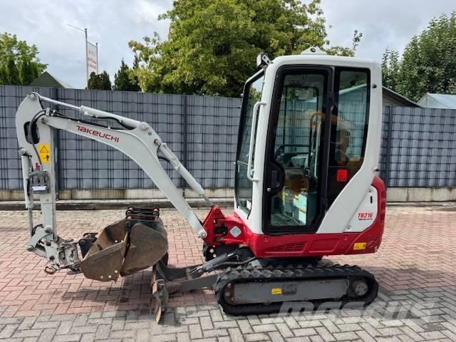 Takeuchi TB 216 حفارات صغيرة أقل من 7 طن (حفارات صغيرة)
