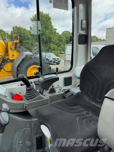 Takeuchi TB 216 حفارات صغيرة أقل من 7 طن (حفارات صغيرة)