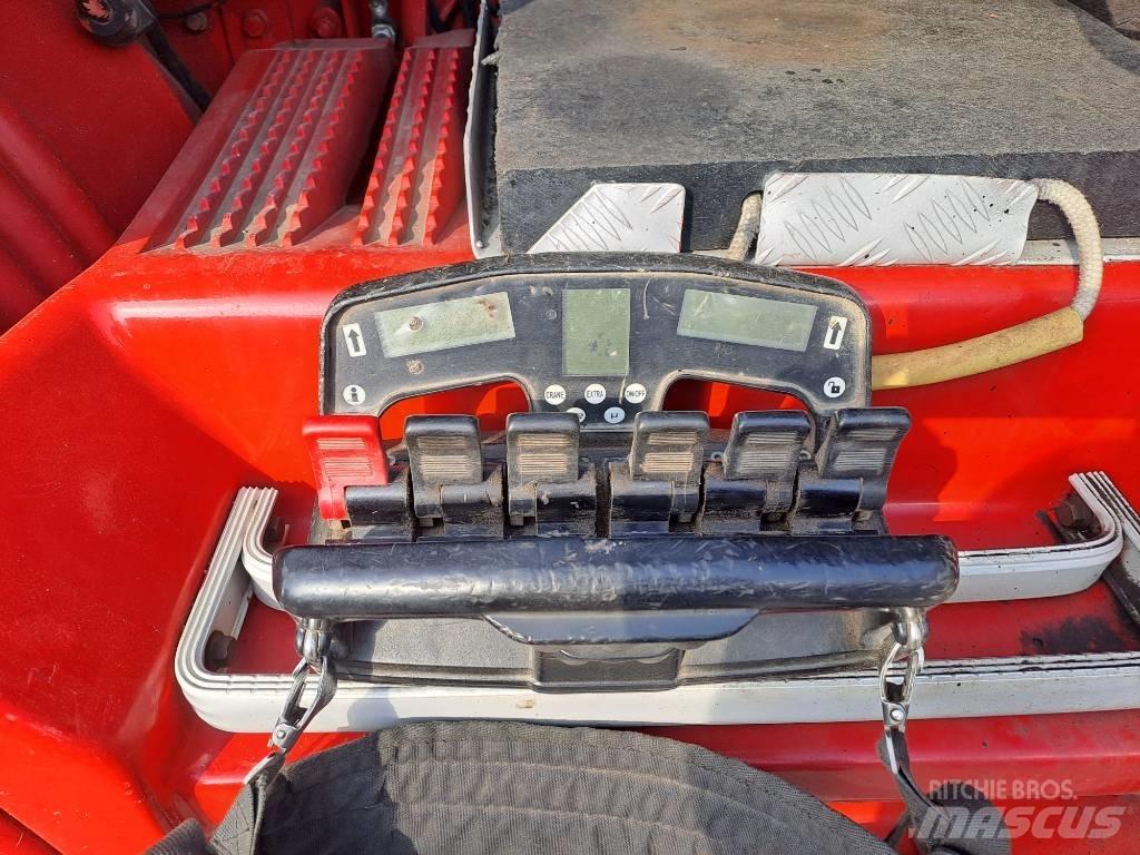 Scania R114 شاحنات الرافعات