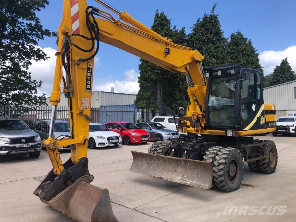 JCB JS145W حفارات بعجل