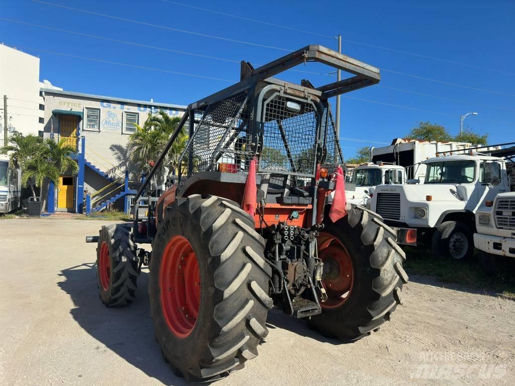 Kubota M 5-111 الجرارات