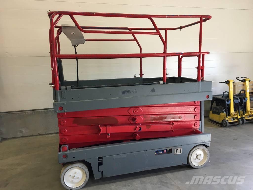 UpRight Saxlift X32N المنصات الهوائية المثبتة على مقطورة