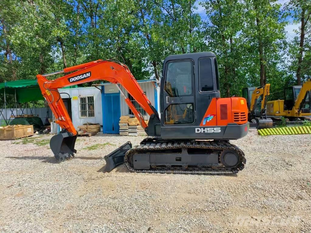 Doosan DH 55 حفارات صغيرة أقل من 7 طن (حفارات صغيرة)