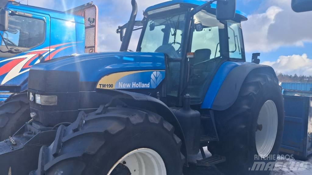 New Holland TM190 الجرارات