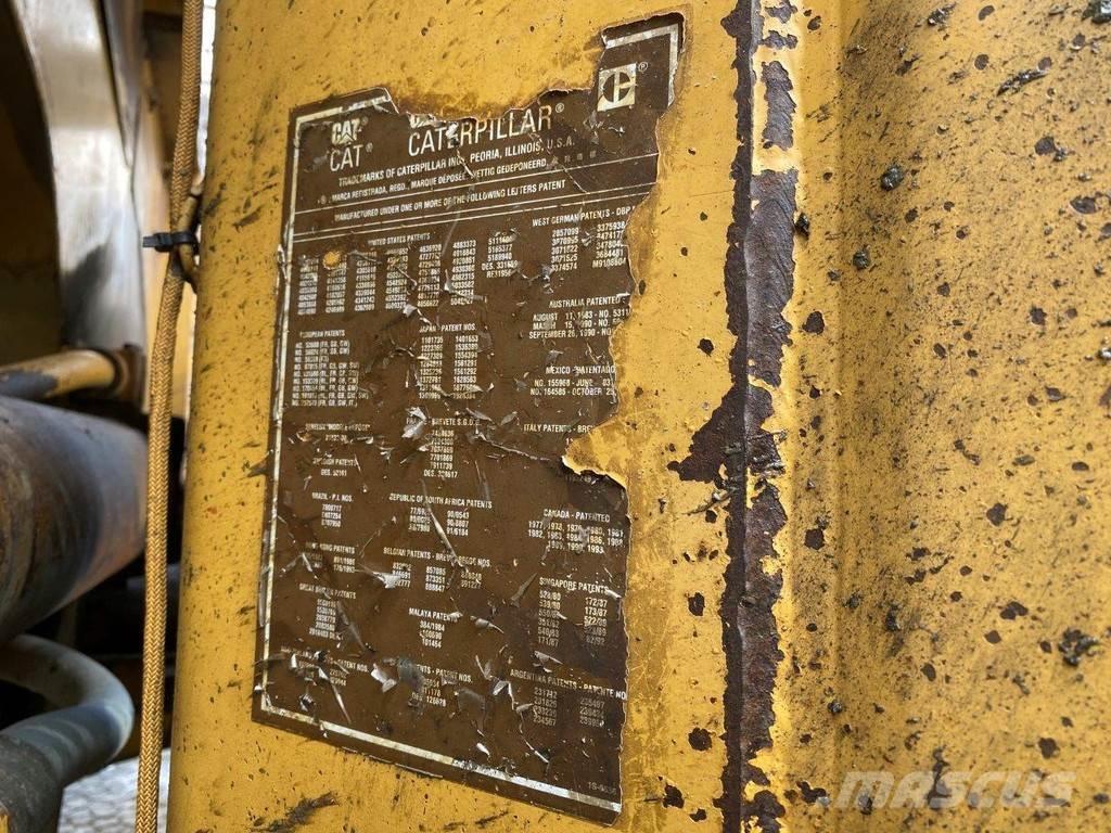 CAT 992 D لوادر بعجل