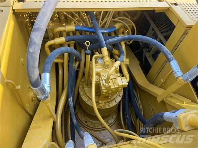 CAT 325 CL حفارات زحافة
