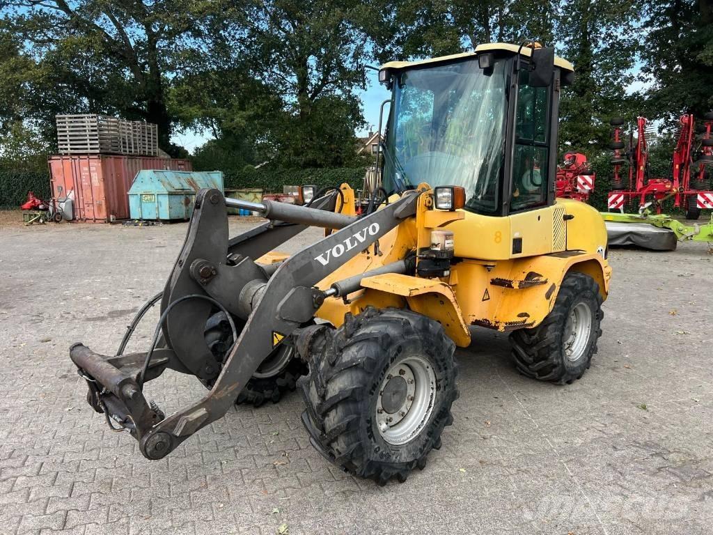 Volvo L 30 B لوادر بعجل
