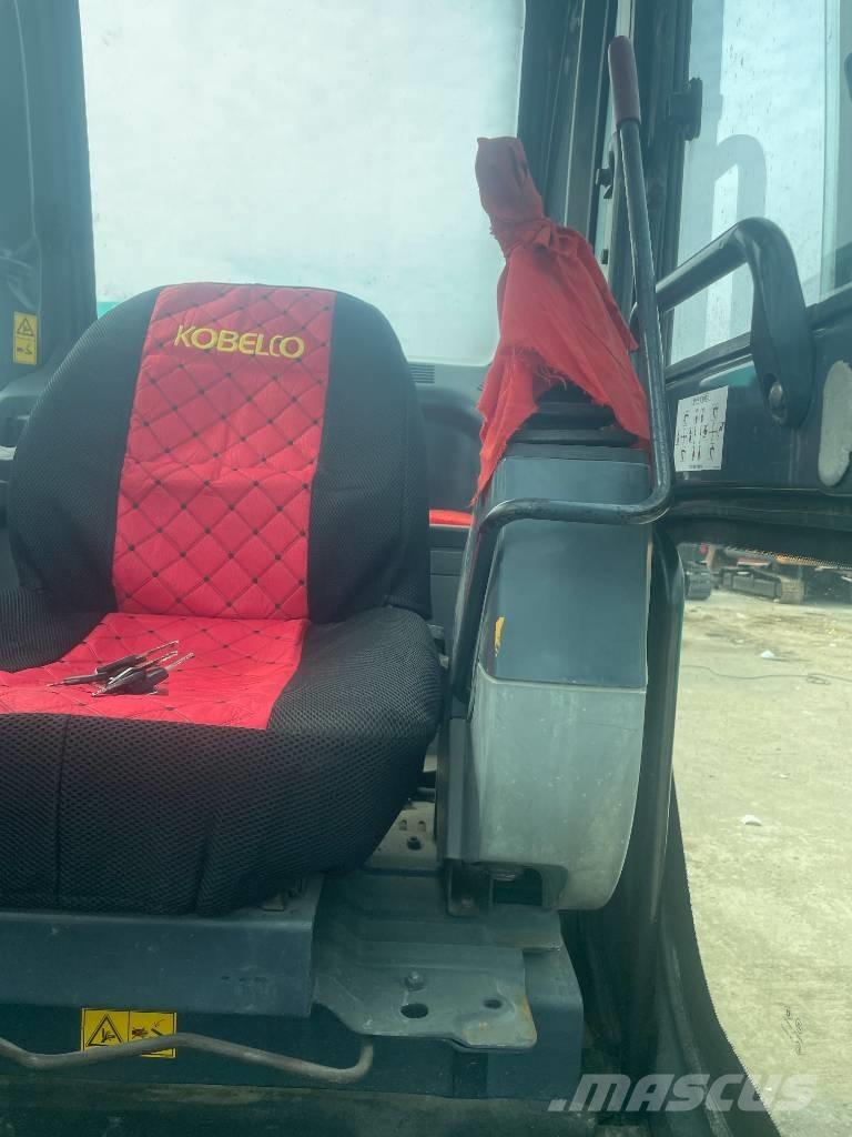 Kobelco SK 75 حفارات وسط 7 طن - 12 طن