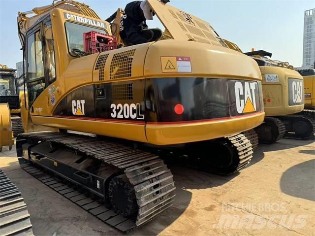 CAT 320 C L حفارات زحافة