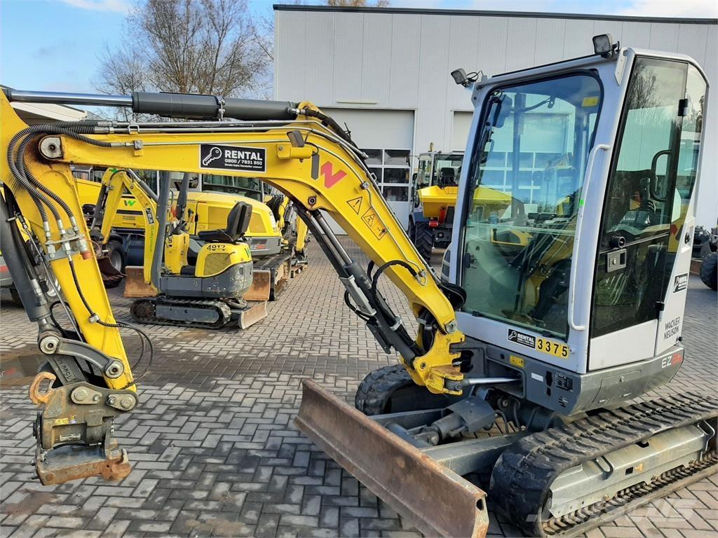 Wacker Neuson EZ26 حفارات زحافة