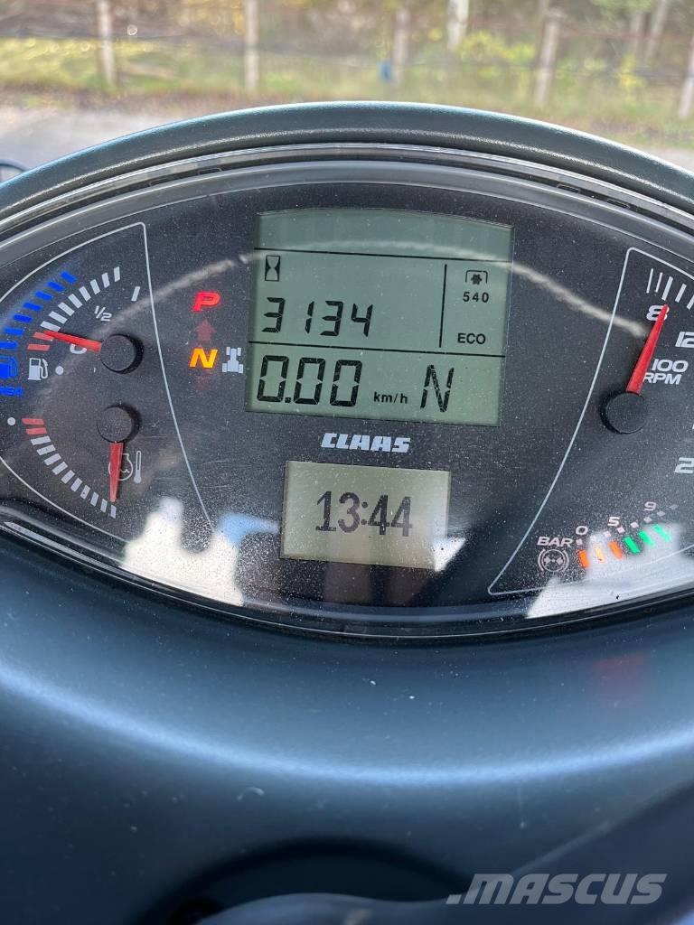 CLAAS Axion 870 الجرارات