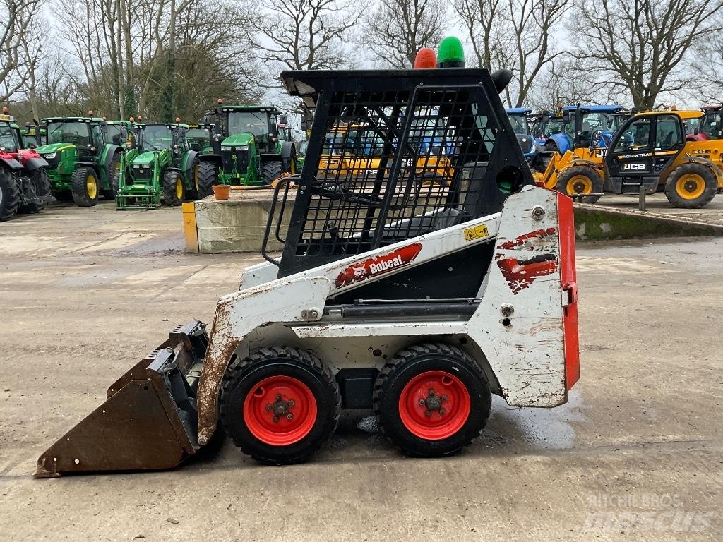 Bobcat S 70 لوادر انزلاقية التوجيه