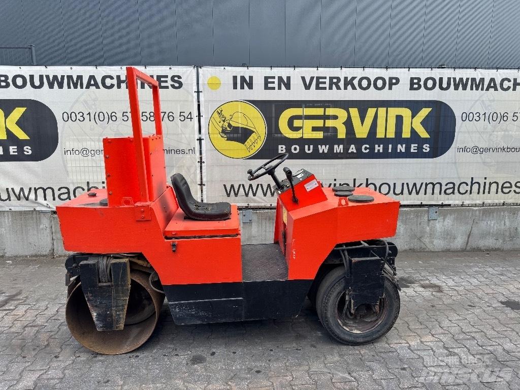 CASE Vibromax 152k مداحل أحادية الأسطوانة
