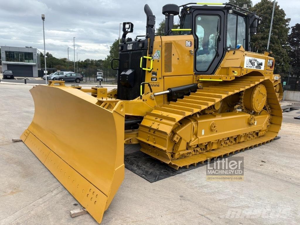 CAT D 6 LGP بلدوزرات مجنزرة