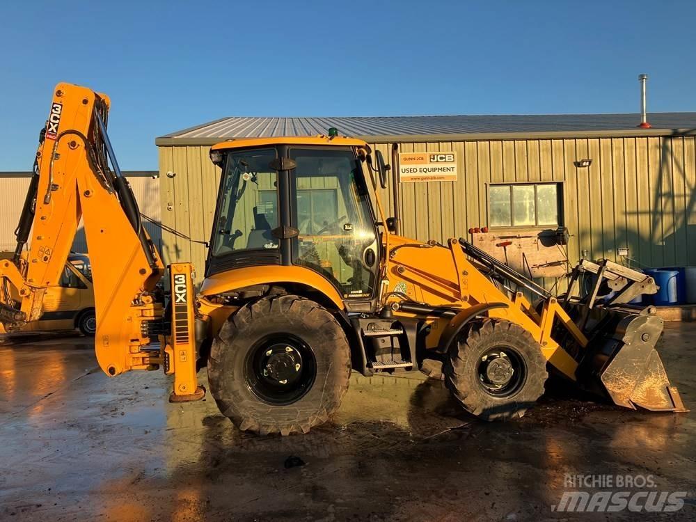 JCB 3CX لوادر ذات جرافات عكسية