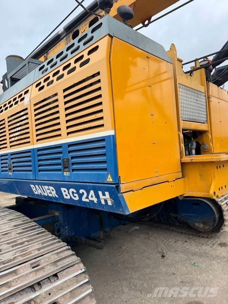 Bauer BG 24 H مثاقيب ثقيلة