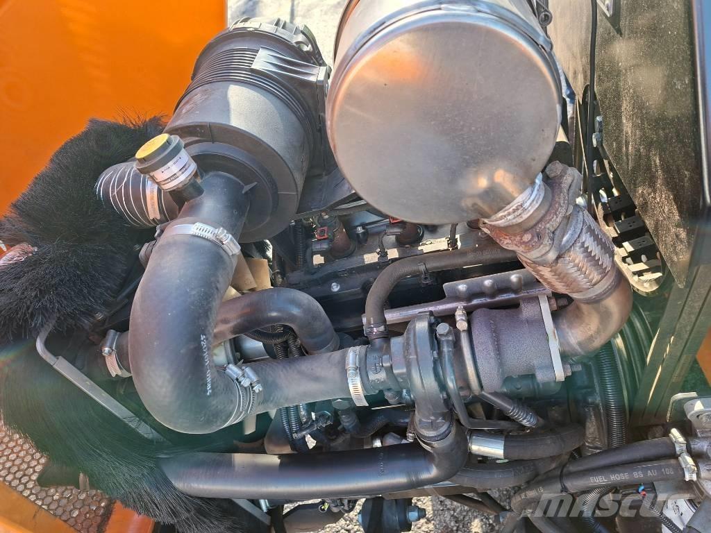 Forst TR8 ماكينات تقطيع أخشاب الحراجة