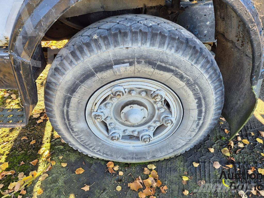 MAZ 5551 شاحنات قلابة