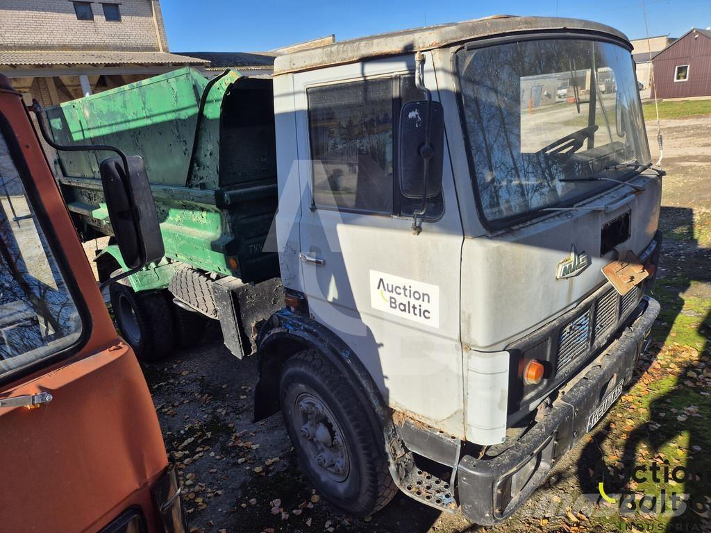 MAZ 5551 شاحنات قلابة