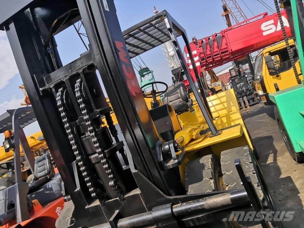 TCM 15 Ton شاحنات الديزل