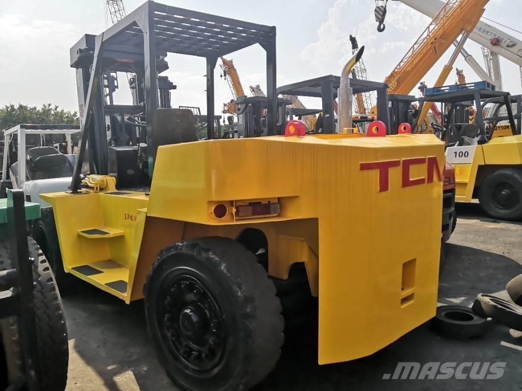TCM 15 Ton شاحنات الديزل