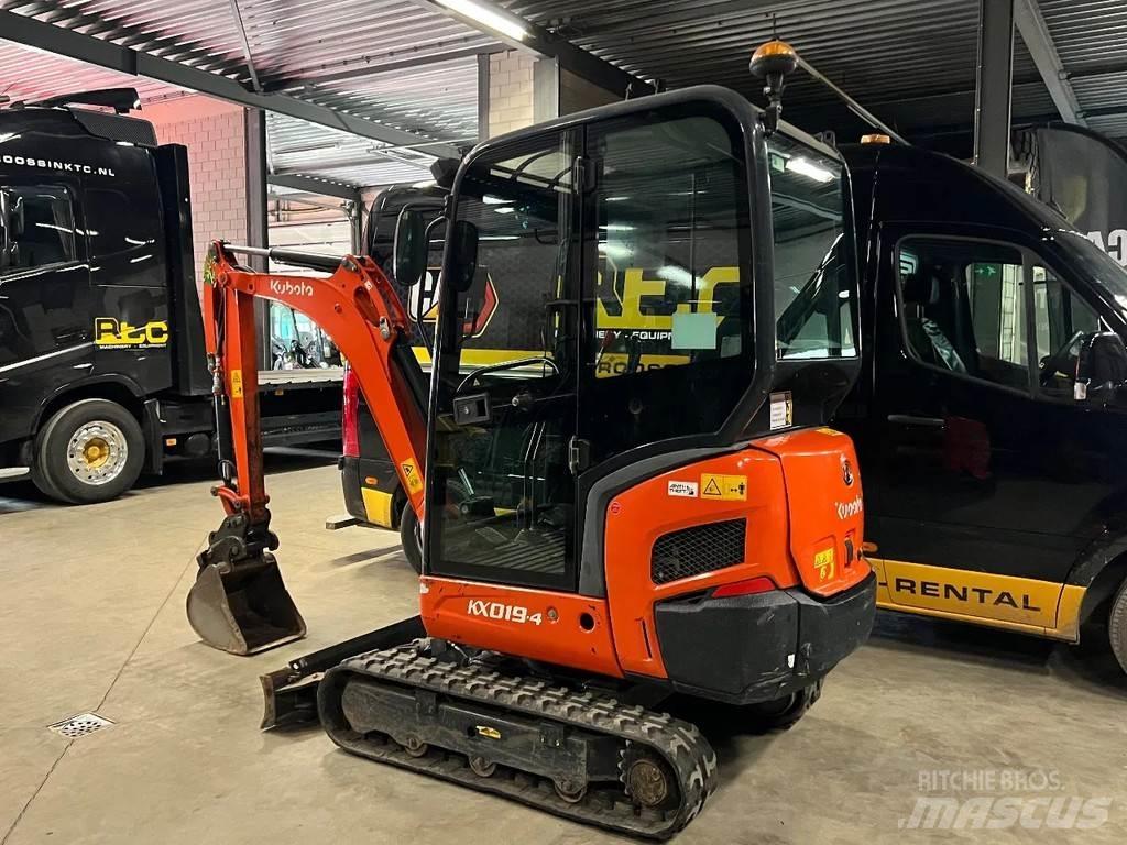 Kubota KX019 حفارات صغيرة أقل من 7 طن (حفارات صغيرة)