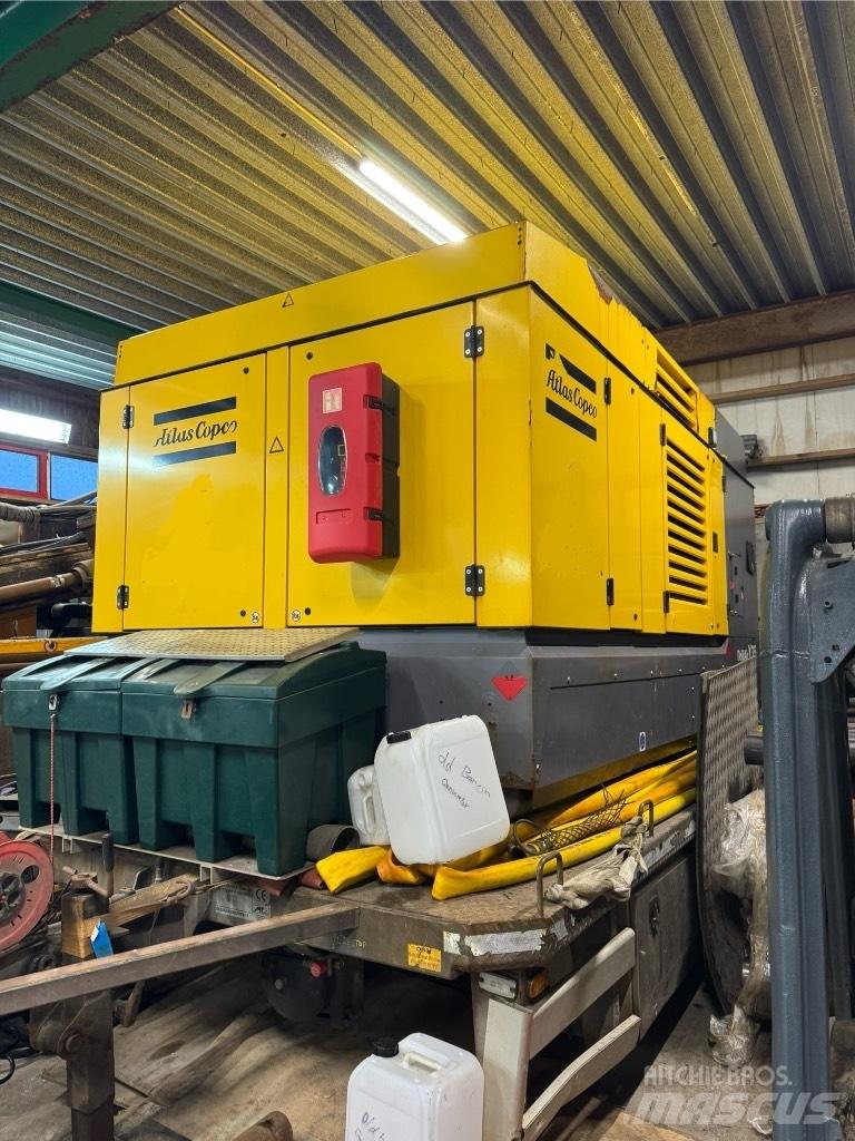 Atlas Copco Y35 مكابس