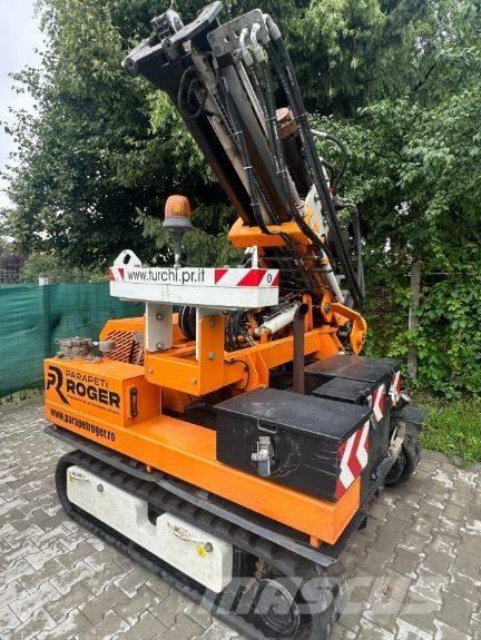 TURCHI 300F شاحنات المعدات  المحمولة لحفر الآبار