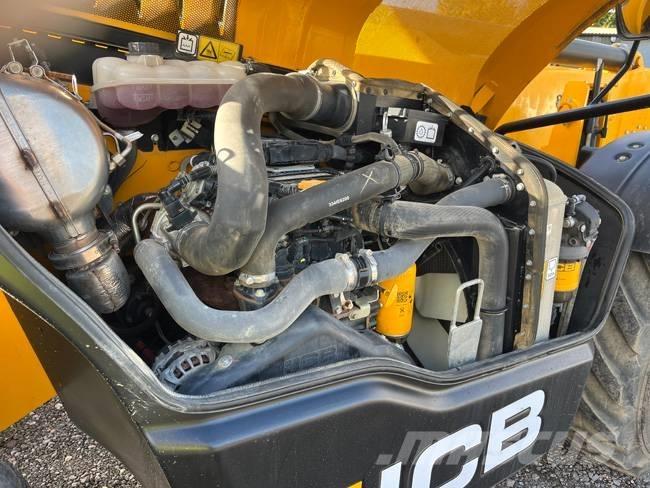 JCB 540-140 مناولات متداخلة