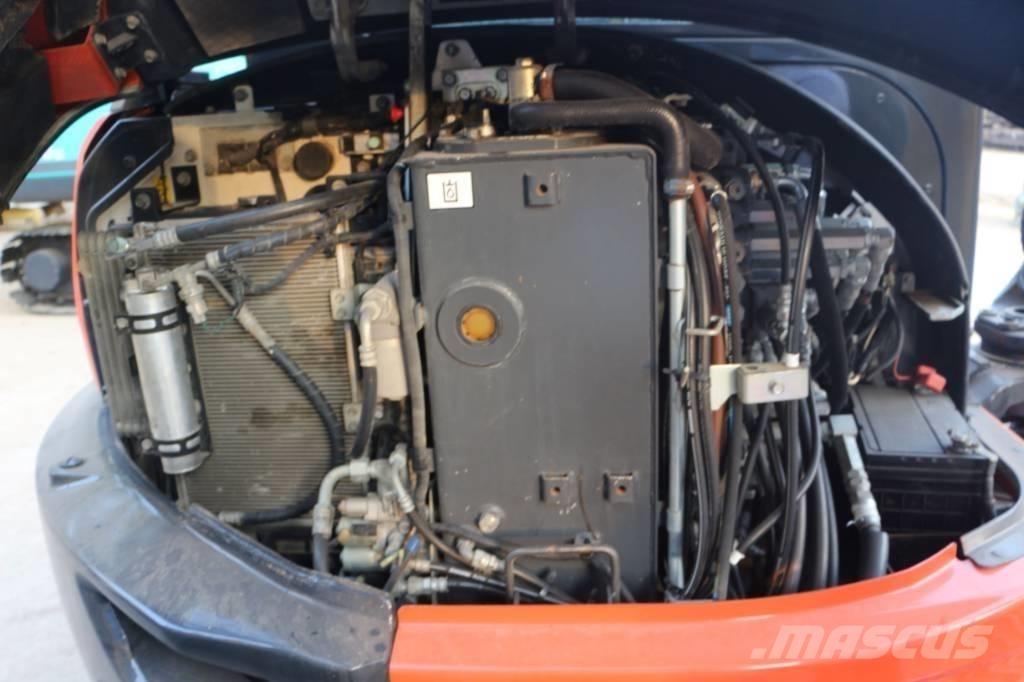 Kubota KX 163 حفارات زحافة