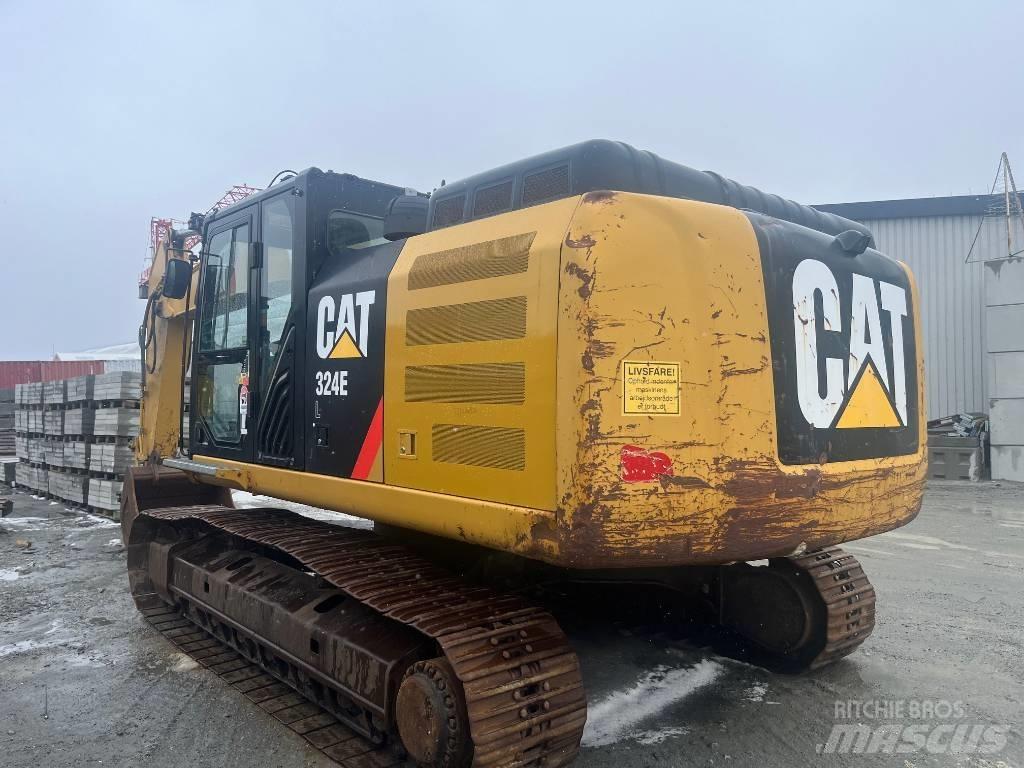 CAT 324 E حفارات زحافة