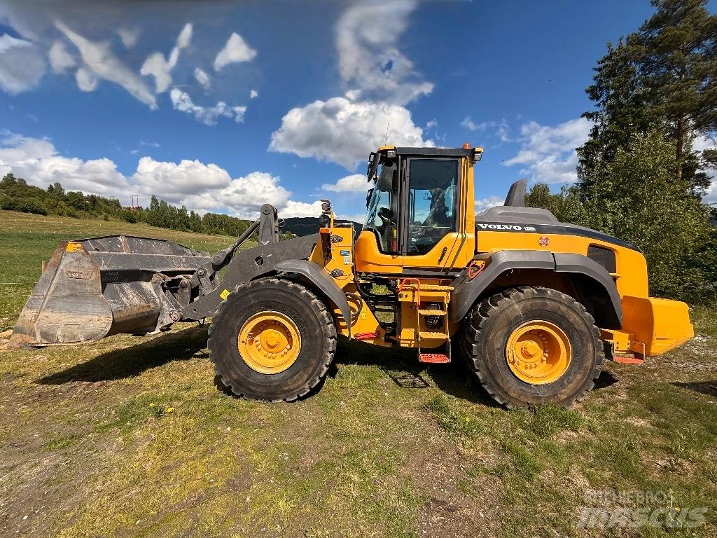 Volvo L 90 H لوادر بعجل