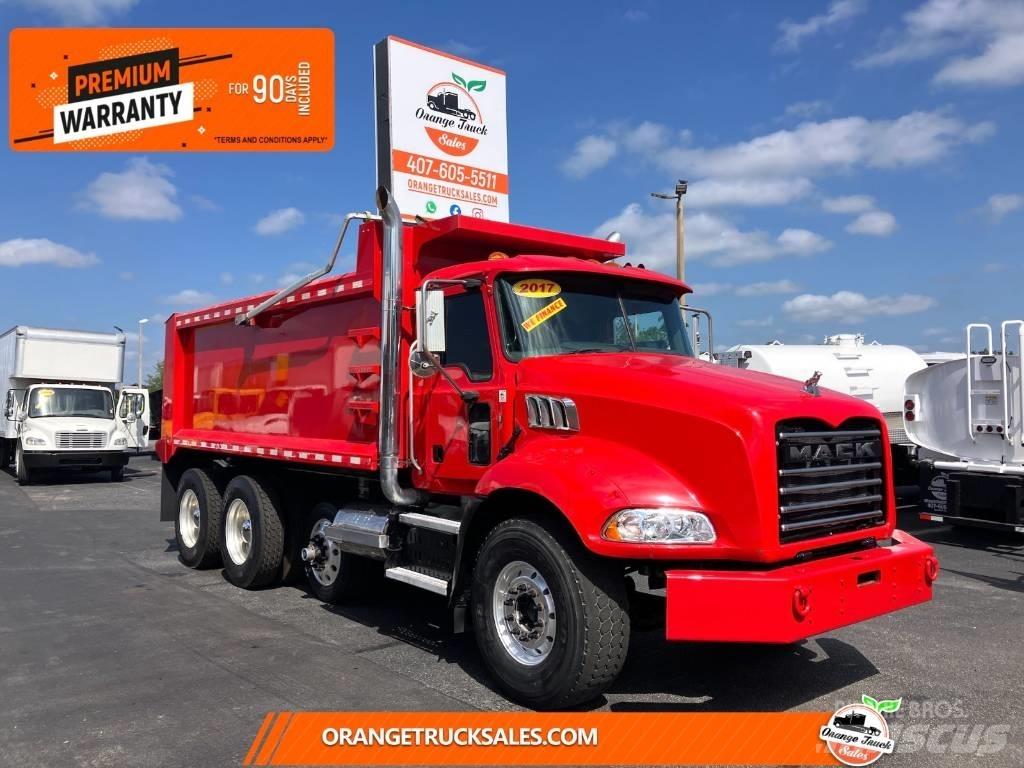 Mack Granite شاحنات قلابة