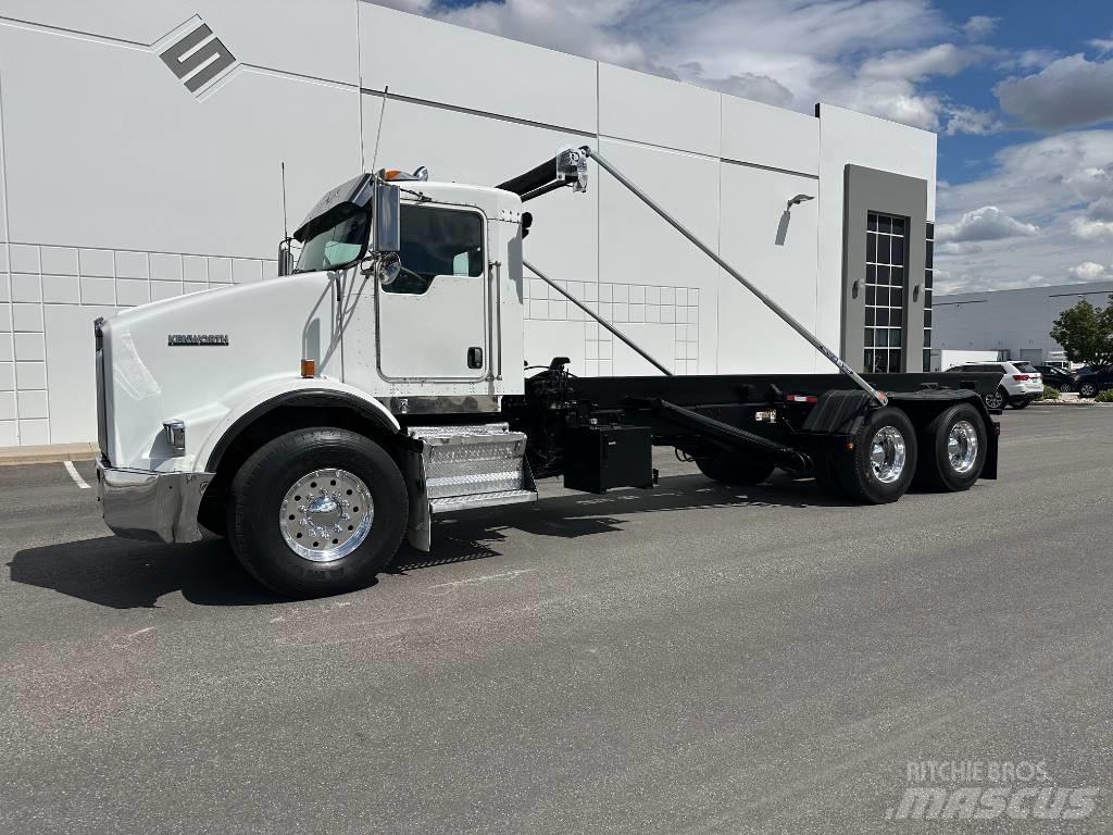 Kenworth T 800 شاحنات قابلة للفك