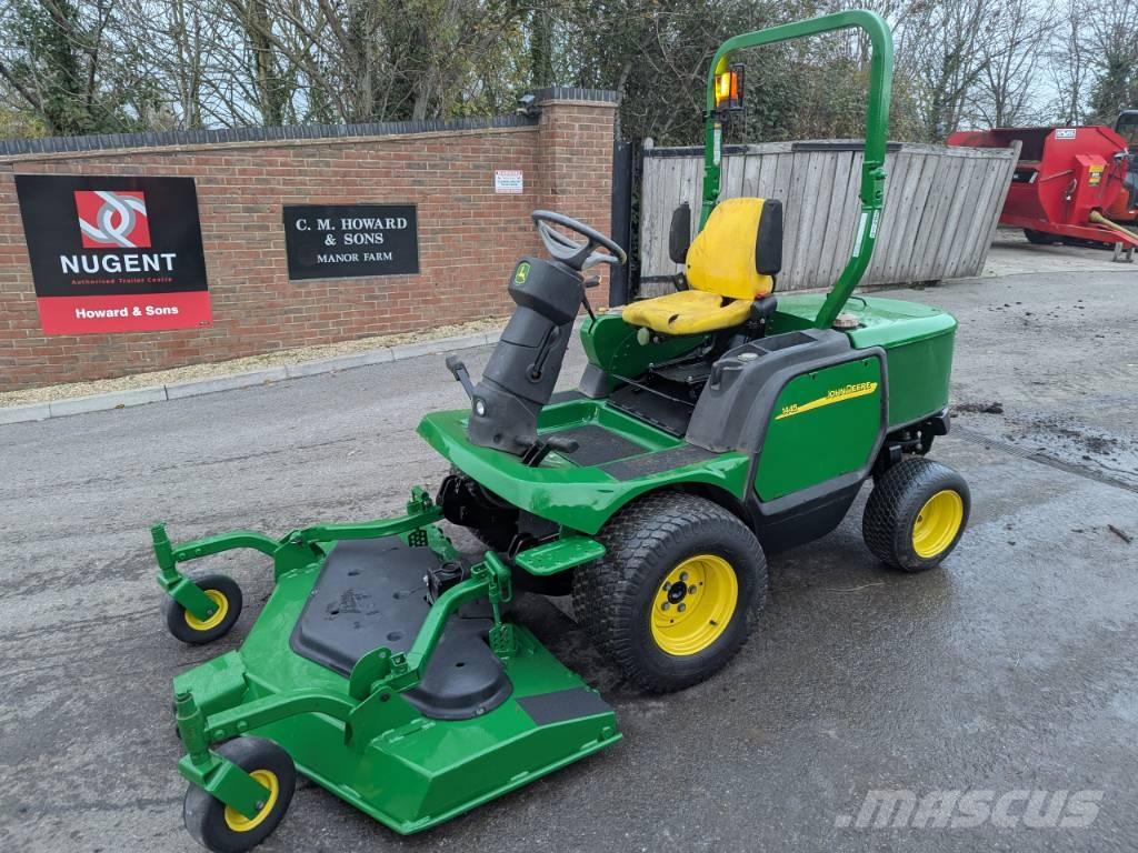 John Deere 1445 ركوب الحشائش