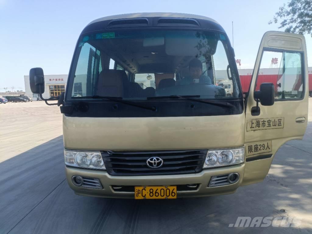 Toyota Coaster Bus حافلة صغيرة
