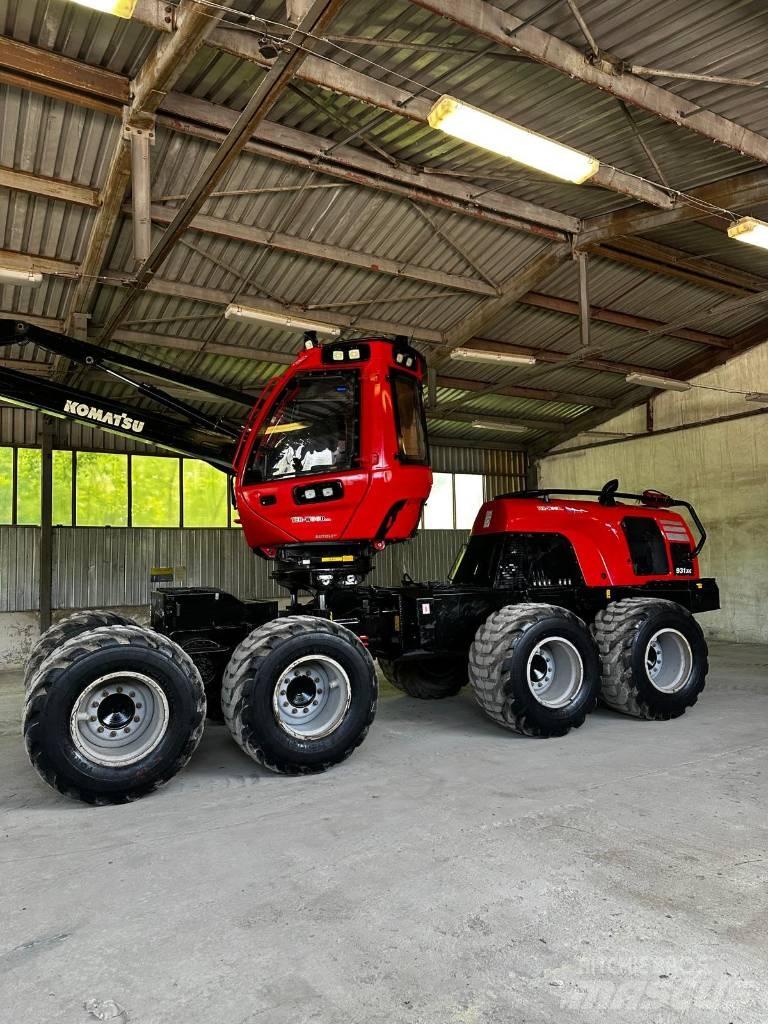 Komatsu 931 XC حصادات