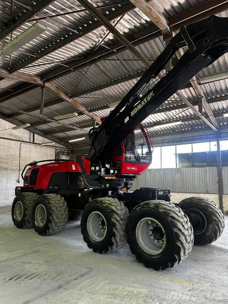 Komatsu 931 XC حصادات