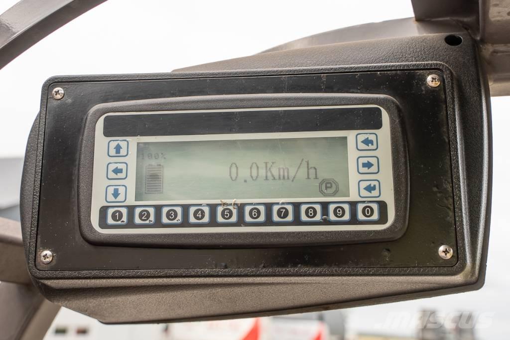Manitou ME 435 شاحنات ذات رافعات شوكية تعمل بالكهرباء